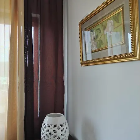 Apartment Twin House Brown *